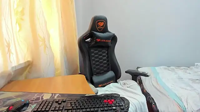 iliaskrislove Pertunjukan Webcam