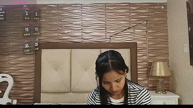 Miladiosa 现场XXX聊天