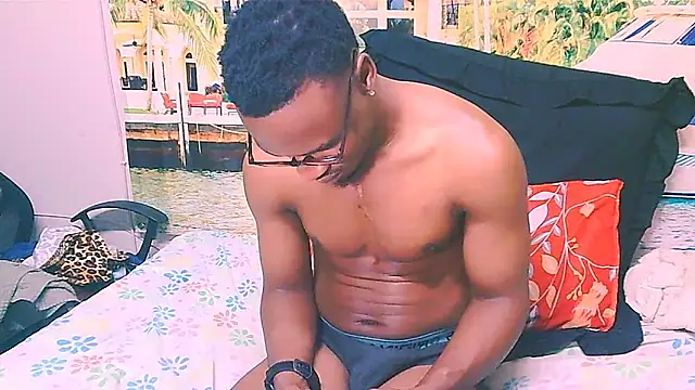 EbonyTiger69のライブXXXチャット