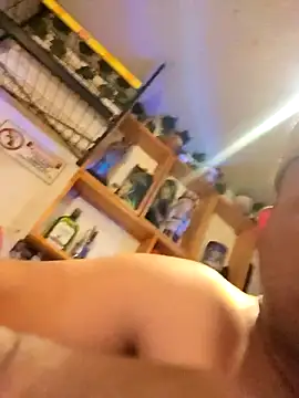 themorenofit08 Show in webcam