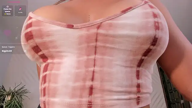 RenataReyes' Live XXX Chat