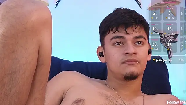 VikoHands Adlı Modelin Canlı XXX Sohbeti