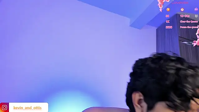 Show modela keyott na web-kameri