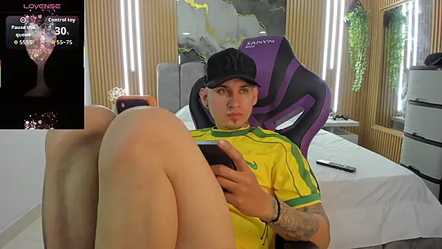 แชท XXX สดของ Owen_Drake