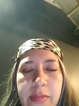 alana_69のウェブカメラショー