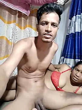 Priankaboudi élő XXX-chatje