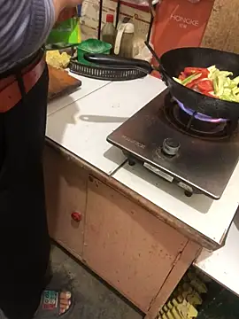 yaocaobi8 在線直播表演