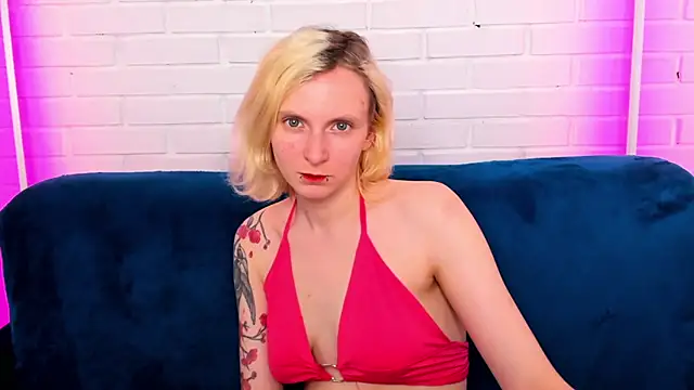 LikiLips Adlı Modelin Canlı XXX Sohbeti