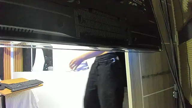 MOLY_KILLER live XXX chat