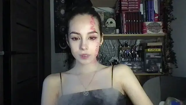 Yuna5343 Adlı Modelin Canlı XXX Sohbeti