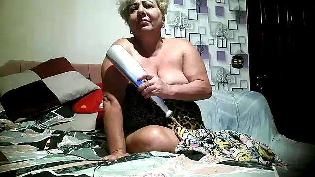 bialoba7 Adlı Modelin Canlı XXX Sohbeti