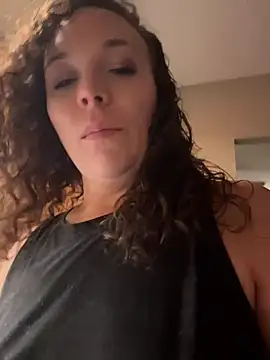 XoMisty Pertunjukan Webcam