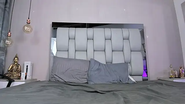 SusanBenett Adlı Modelin Canlı XXX Sohbeti