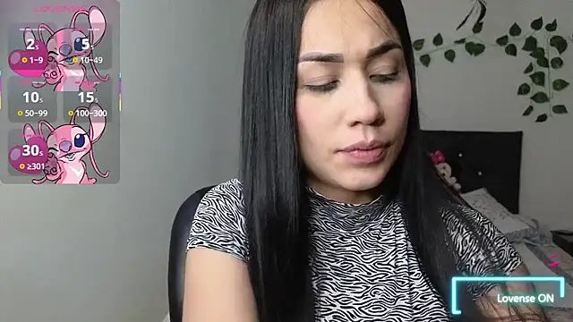 AsenaesmeeのライブXXXチャット