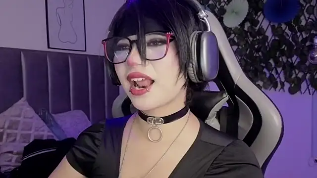 Kitty_Gang's Live XXX Chat