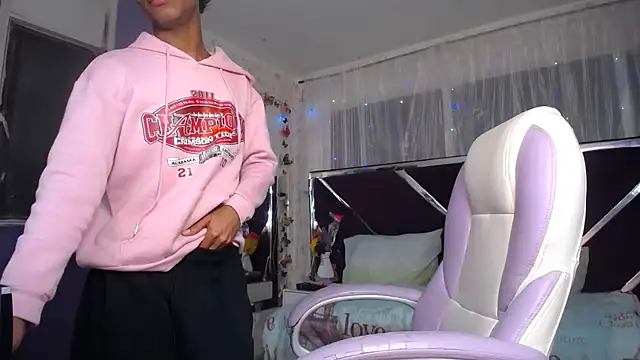 Онлайн чат XXX Santy_bigcock_01