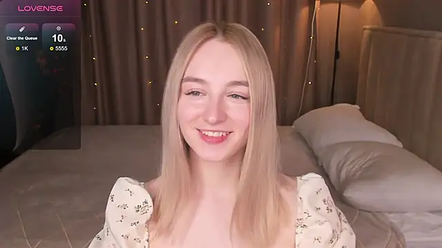 Shy_Polly Adlı Modelin Canlı XXX Sohbeti