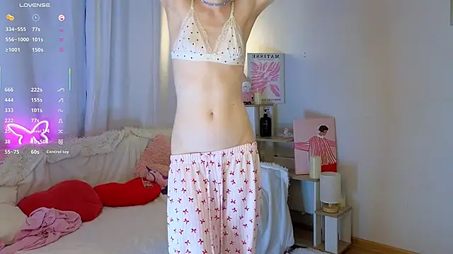 CarmaOlen's Live XXX Chat