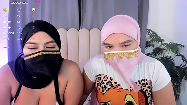 aziza_dalila02's Webcam Show