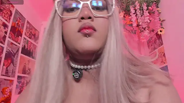 MissCurvyTop Live XXX-Chat