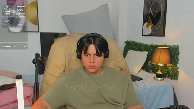 โชว์เว็บแคมของ Thom_Ohtani