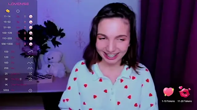 KindHazelHere_'s Live XXX Chat