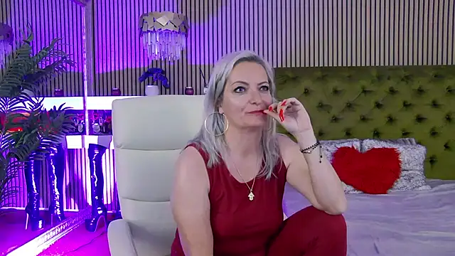 LadyTouchのライブXXXチャット