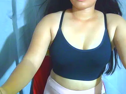 Katie_Winslet Chat XXX in diretta