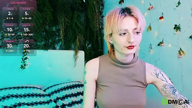 Kira__Cutie: онлайн-секс-чат