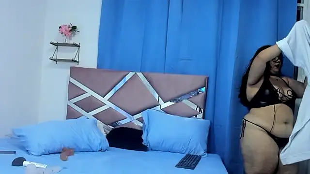 Вебкам-шоу ZukyLuna