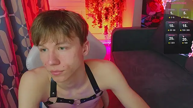 Chat XXX en directo de cuMte_boy