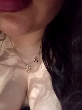 XXX chat uživo modela momossa5570