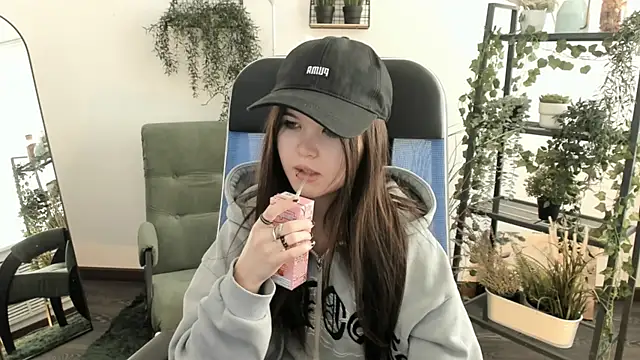 XXX chat uživo modela Elainebeness