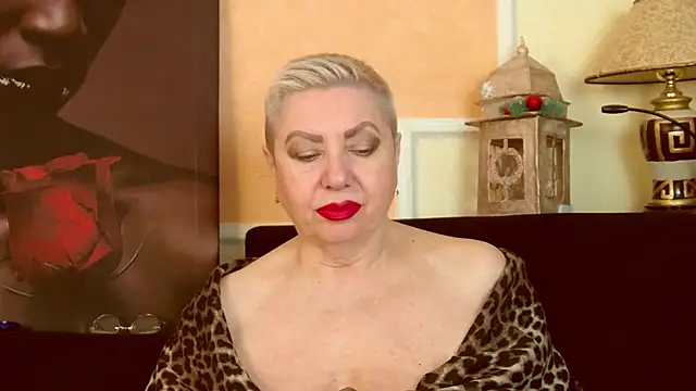 LadyPosh – webcam-show