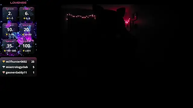 odetteraine Show in webcam