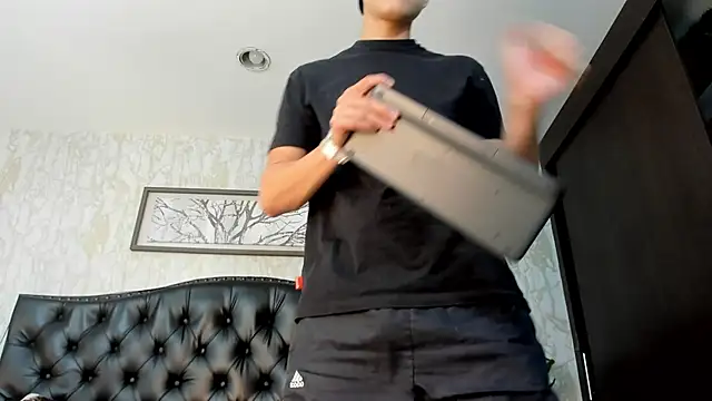 Czat XXX na żywo – Lander_Cruz