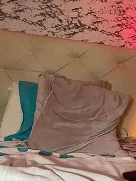 Lili__taylor's Live XXX Chat