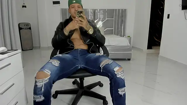 master_leather Pertunjukan Webcam