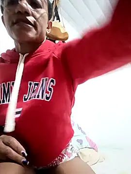 Chat +18 de Bigassmommy_x ao vivo