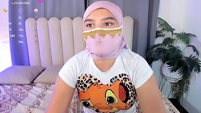 Pokazy przed kamerką – aziza_dalila02