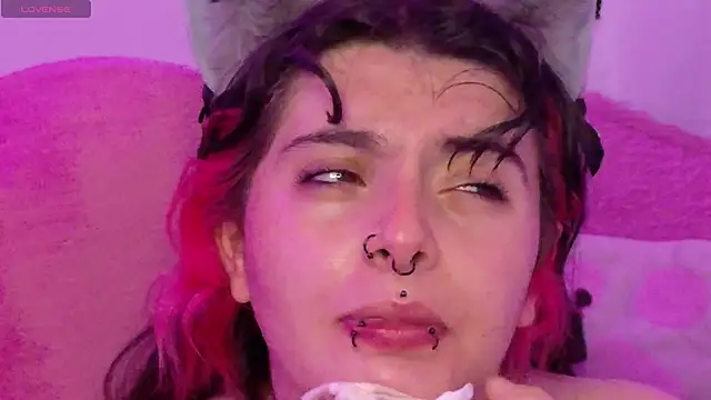 Sachi_Meow: онлайн-секс-чат