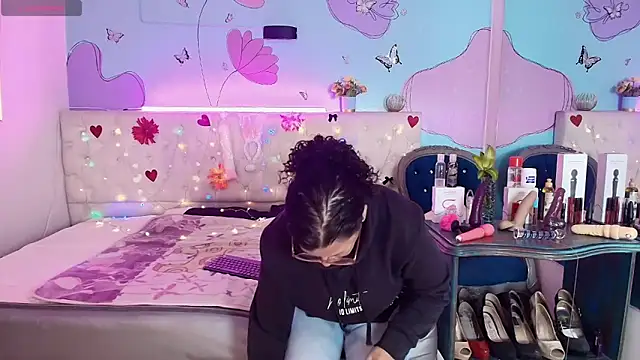 Zaly_mature 网络视讯表演