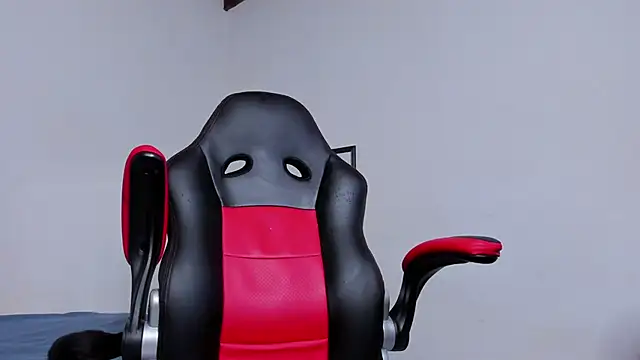 แชท XXX สดของ LuigiVitale_1