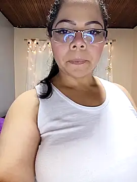 Chat XXX ao vivo de ROUSSE_SINCLAIR