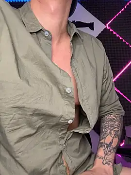 bigryann23 live XXX chat