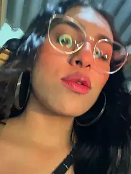 Linda_Saenz_ 网络视讯表演