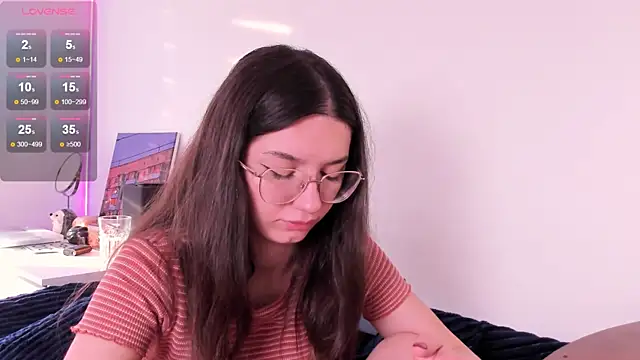 Chatroom XXX en direct de miabellee_