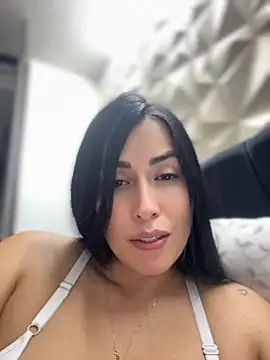 Chat +18 de areviklusine1 ao vivo