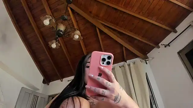 IsaFontanna's Webcam Show