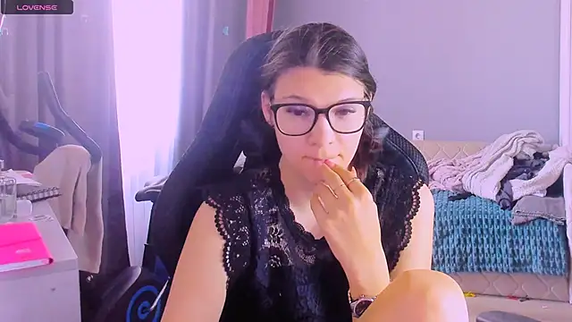 دردشة MollyLollipop الجنسية المباشرة